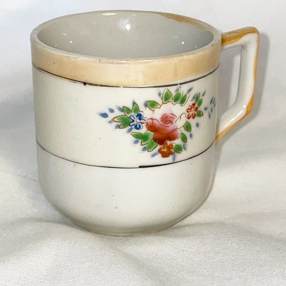 Vintage Tea Cup Floral Pale Orange Trim Made in Occupied Japan (1945 - 1952) - Picture 5 of 8